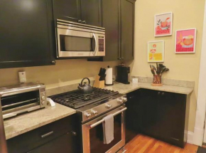 The Nook on Neil Walkable 3BR